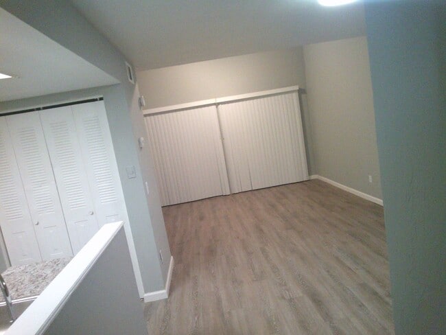 6811 SW 5th Pl in Gainesville, FL - Building Photo - Building Photo