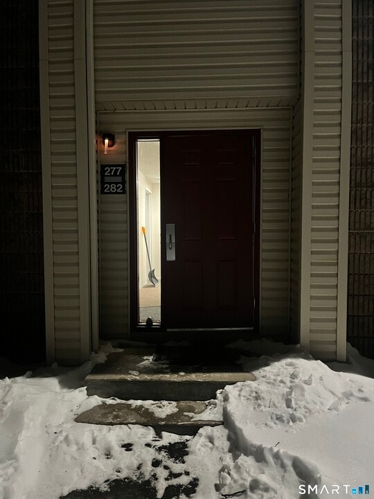 280 Burgundy Hill Ln in Middletown, CT - Building Photo