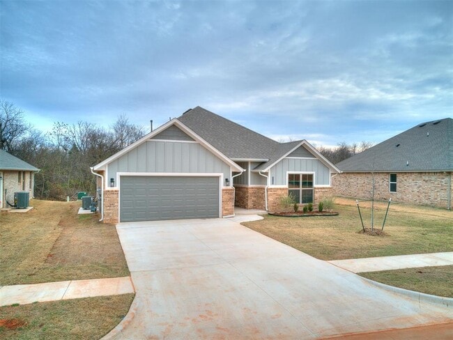 12104 Rockbed Dr in Yukon, OK - Building Photo - Building Photo
