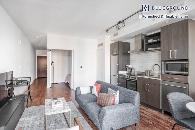 1011 4th St NW, Unit SI FL6-ID120 in Washington, DC - Building Photo - Building Photo