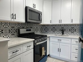 301 W 110th St in New York, NY - Building Photo - Building Photo