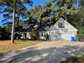 506 S 14th St in Lillington, NC - Building Photo