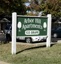 Arbor Hill Apartments in Maryland Heights, MO - Building Photo - Building Photo