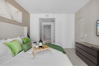 4112 Jimmy Buffett Mem Hwy, Unit SI ID1227199P in Hollywood, FL - Building Photo - Building Photo