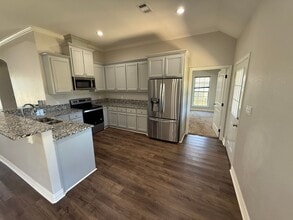 104 Hay Meadow Dr in Winona, TX - Building Photo - Building Photo