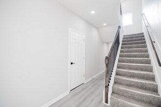 2519 Washington St in Waller, TX - Foto de edificio - Building Photo