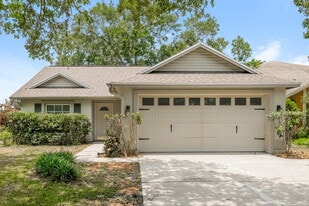 2016 Lori Ann St in Brandon, FL - Building Photo