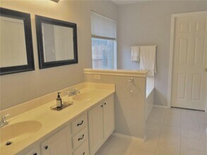 13400 Bolivia Dr in Austin, TX - Building Photo - Building Photo