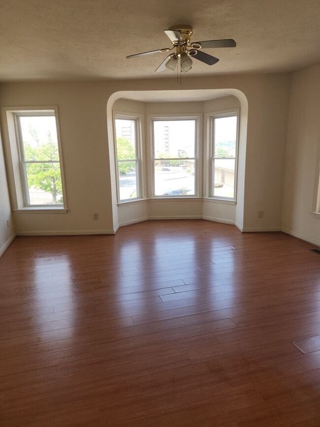 property at 257 N Queen St