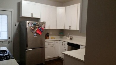 3026 N Hoyne Ave in Chicago, IL - Building Photo - Building Photo