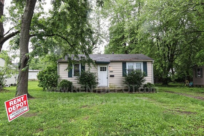 property at 1621 Rheinhardt Ave