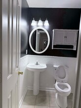 5425 Port Royal Dr in Virginia Beach, VA - Foto de edificio - Building Photo