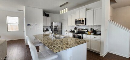 4040 Alveston Dr in Atlanta, GA - Building Photo - Building Photo