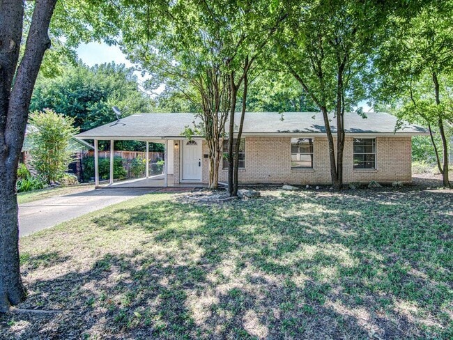 property at 8523 Brookfield Dr