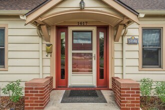 1617 E Boulder St in Colorado Springs, CO - Building Photo - Building Photo