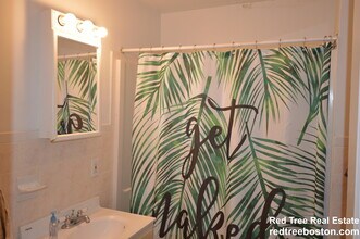 62 Egmont St in Brookline, MA - Foto de edificio - Building Photo