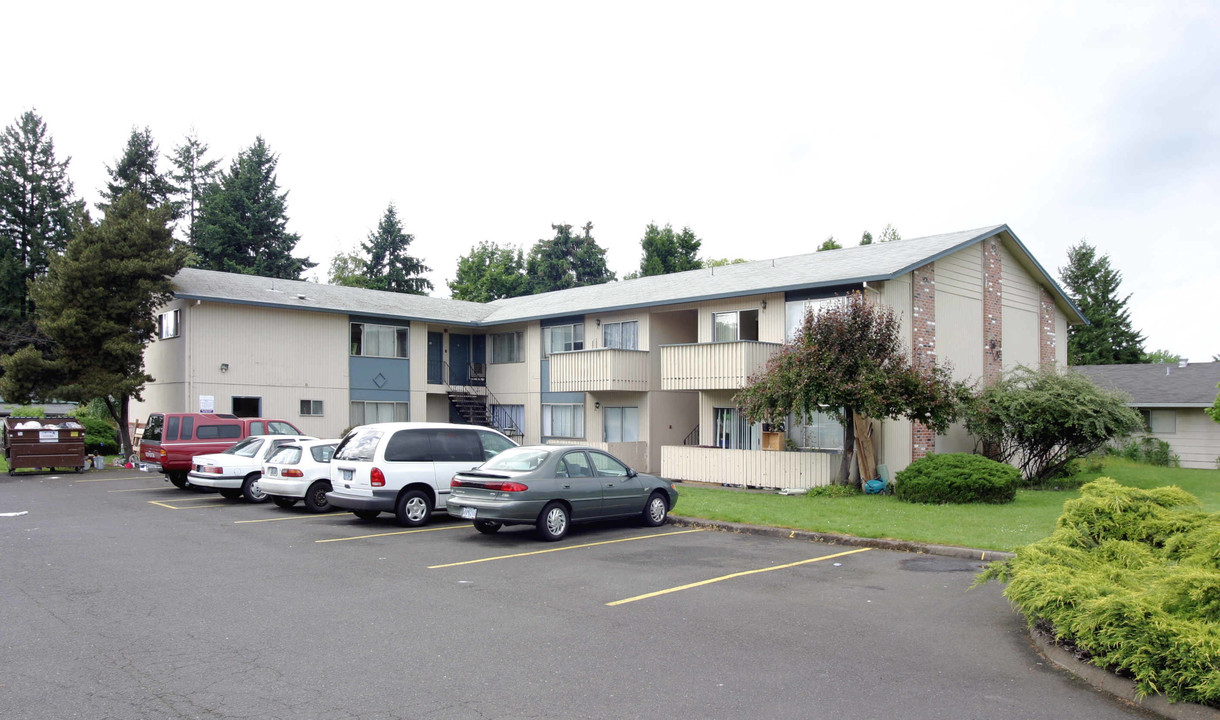 The Meadows in Hillsboro, OR - Building Photo