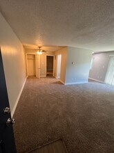 Tuscana Court in Sacramento, CA - Building Photo - Building Photo