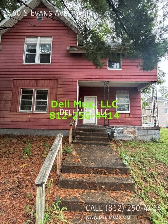 960 S Evans Ave in Evansville, IN - Building Photo