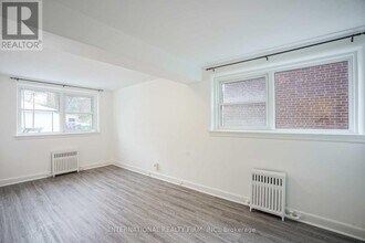 295 Indian Grove in Toronto, ON - Building Photo - Building Photo