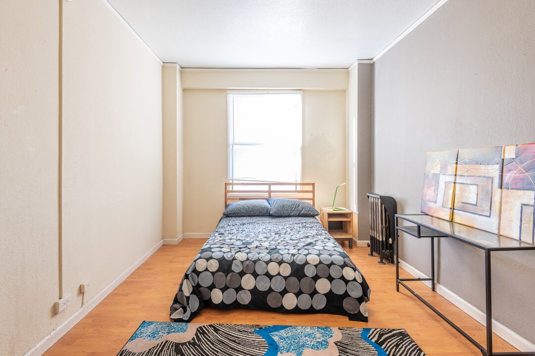 Claridge Hotel LLC. in Oakland, CA - Building Photo