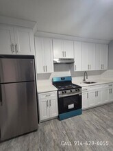 30 Cliff St in Yonkers, NY - Building Photo - Building Photo