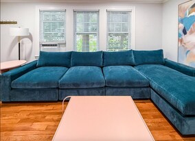 65 Saint James Cir in Newton, MA - Building Photo