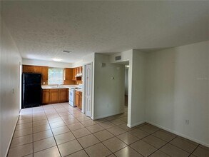 9209 N Hartts Dr in Tampa, FL - Building Photo - Building Photo