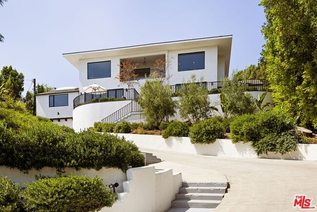 property at 4301 Cromwell Ave