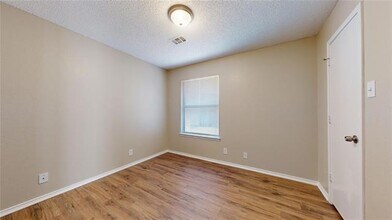 1726 Patricia St in Arlington, TX - Building Photo - Building Photo