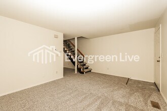 5871 Taylorsville Rd in Dayton, OH - Building Photo - Building Photo