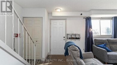 421 Griffith St in London, ON - Building Photo - Building Photo