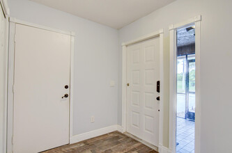 11834 Donlin Dr in Wellington, FL - Building Photo - Building Photo