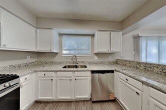 7402 Grackle Dr in Cypress, TX - Building Photo - Building Photo