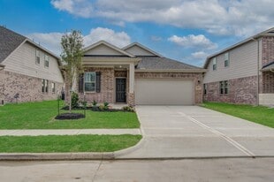 8430 Moonlight Bay Cir in Mont Belvieu, TX - Building Photo