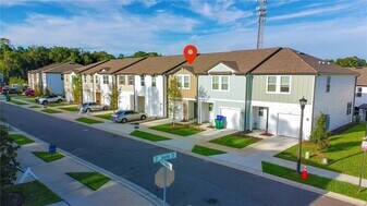 6158 Daerr Rdg St in Zephyrhills, FL - Building Photo