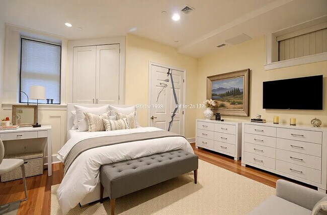 1203 Beacon St in Brookline, MA - Building Photo - Building Photo