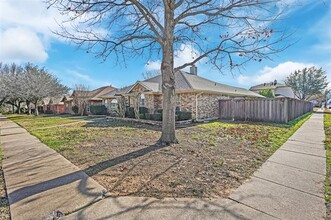 806 Weeping Willow Ct in Allen, TX - Building Photo - Building Photo