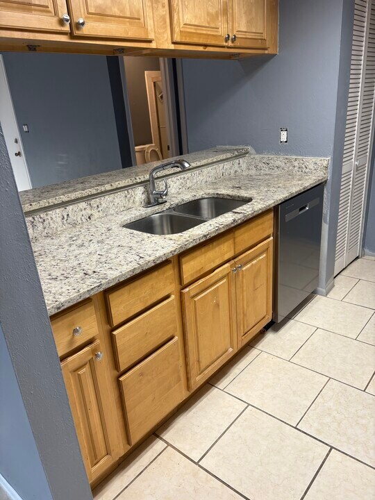 4020 Billingsgate Rd, Unit apartment for rent in Orlando, FL - Building Photo