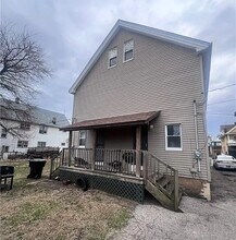 1252 E 134th St in East Cleveland, OH - Building Photo - Building Photo