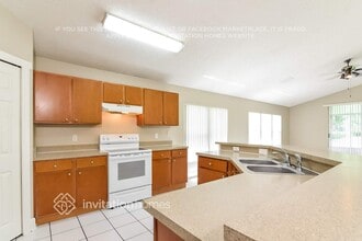 19002 Weatherstone Dr, Unit Unit C in Tampa, FL - Building Photo - Building Photo