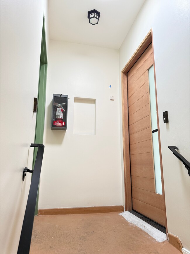 1533 Princeton St, Unit #6 in Santa Monica, CA - Building Photo - Building Photo