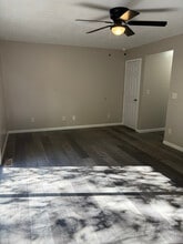 1112 1/2 Hocking Rd in Belpre, OH - Building Photo - Building Photo