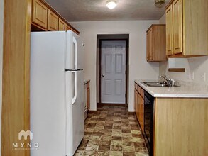 1721 Windmill Way in Republic, MO - Foto de edificio - Building Photo