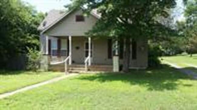 property at 534 S College Ave
