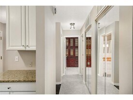 7500 Cahill Rd in Minneapolis, MN - Building Photo