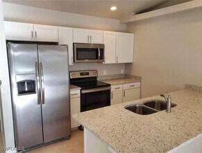 3418 SW 17th Pl in Cape Coral, FL - Building Photo - Building Photo