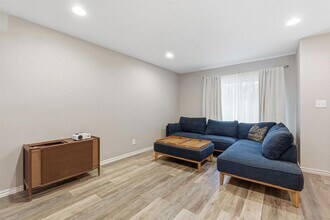 905 Silver Quail Ln in Austin, TX - Building Photo - Building Photo