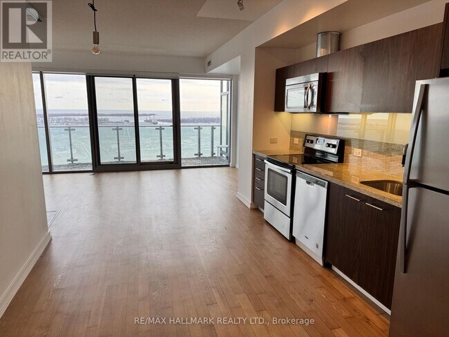 390 Cherry St in Toronto, ON - Building Photo - Building Photo