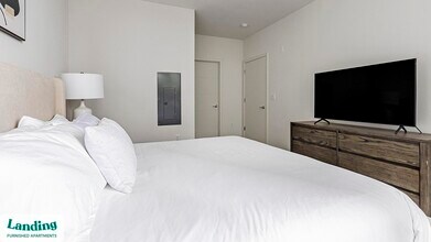 36 Washington Ave, Unit 207 in Carteret, NJ - Foto de edificio - Building Photo